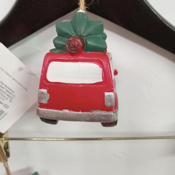 5 Red Vans Christmas Ornaments w/Tree Lights up Ceramic Old East Main NEW - Picture 5 of 11